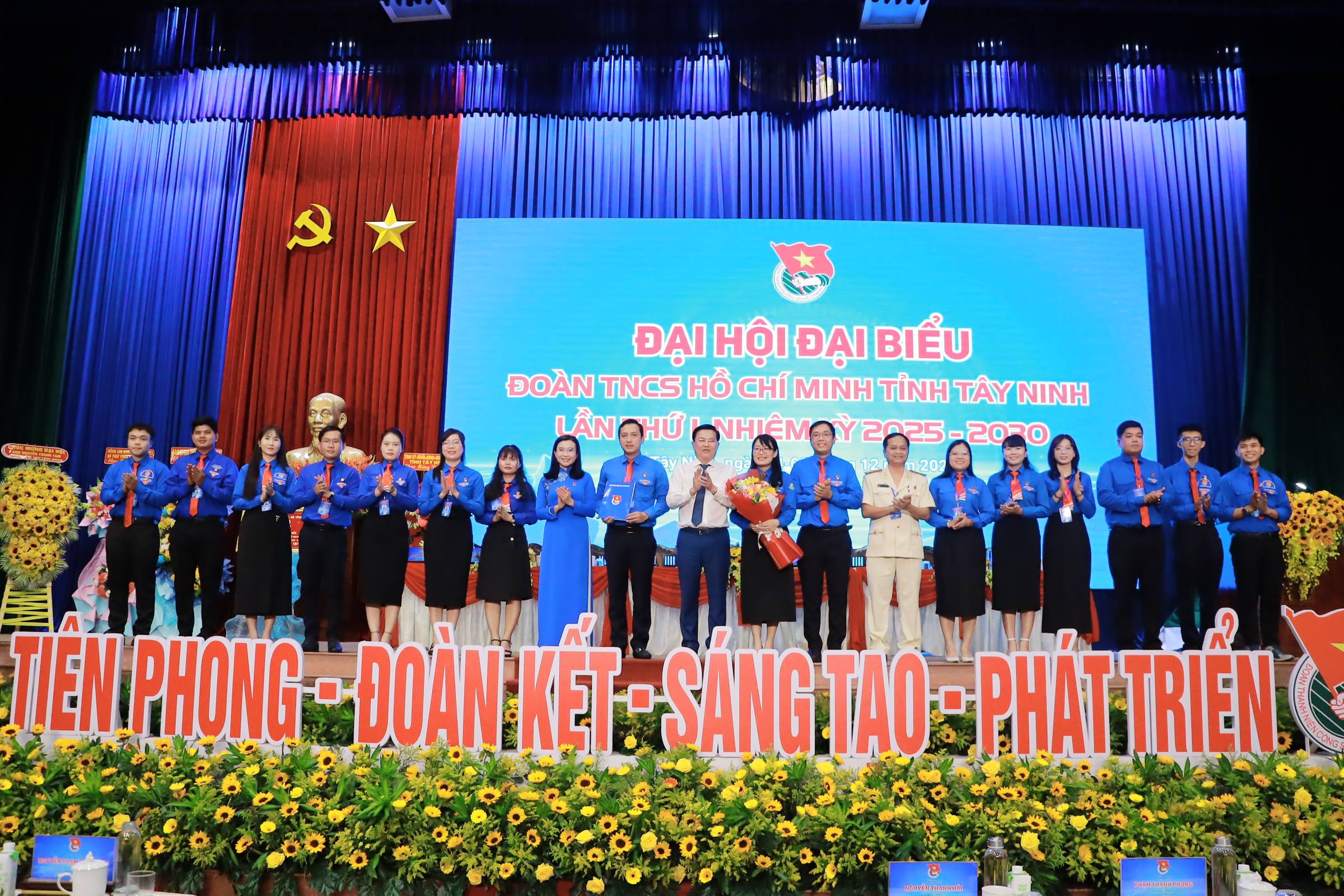 انگریزی: خبر